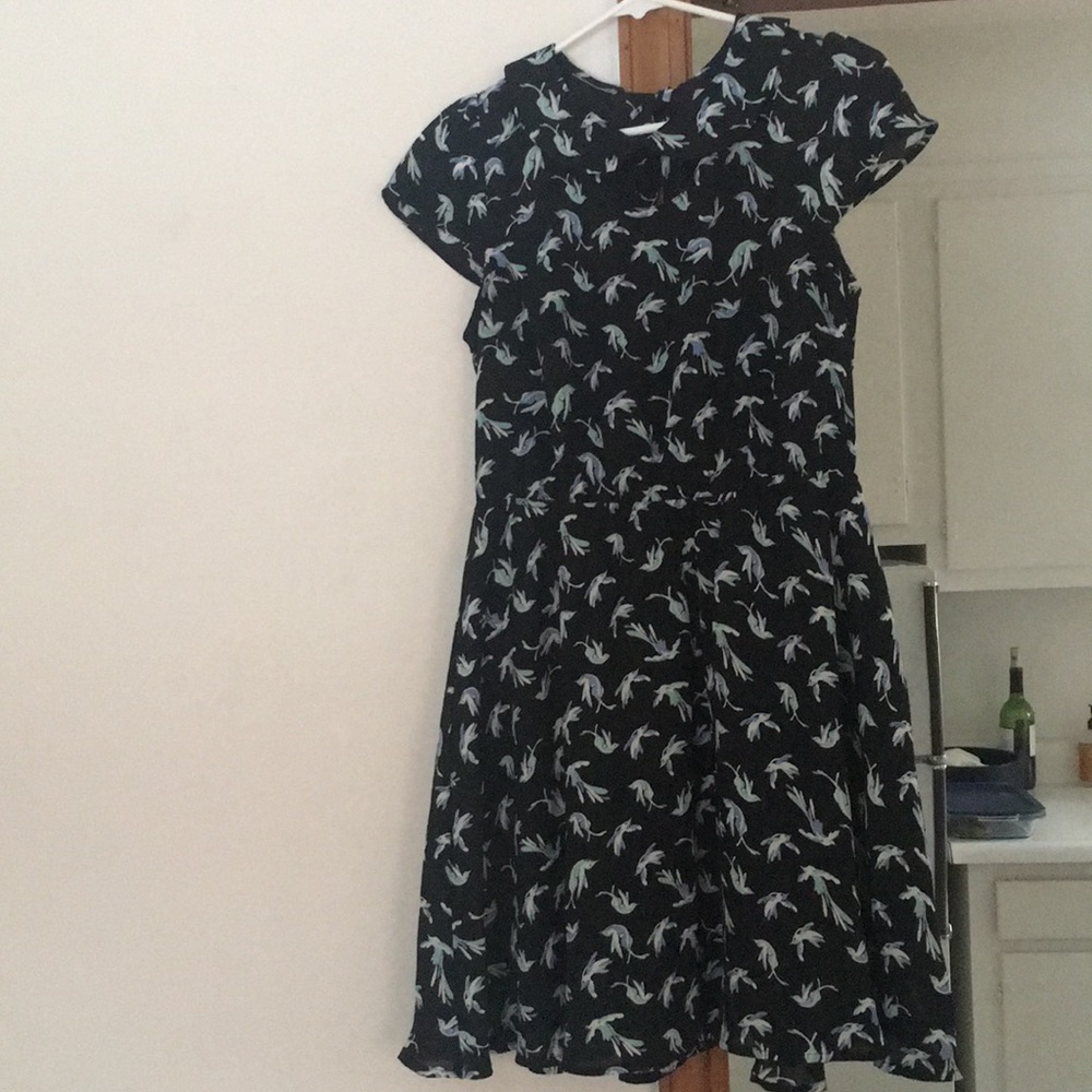 Lauren Conrad collared bird dress w/ fitted waist!